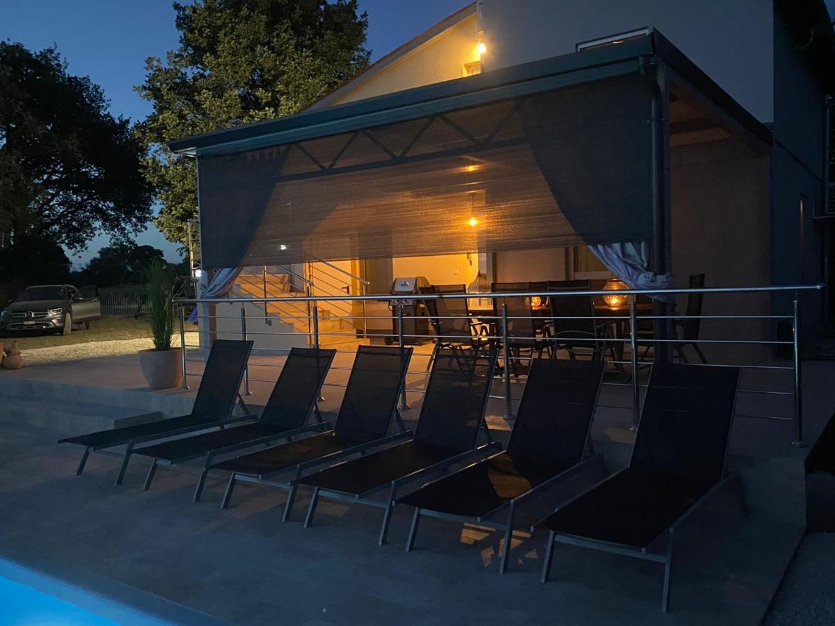 Naturia Holiday House Μεντουλίν Εξωτερικό φωτογραφία