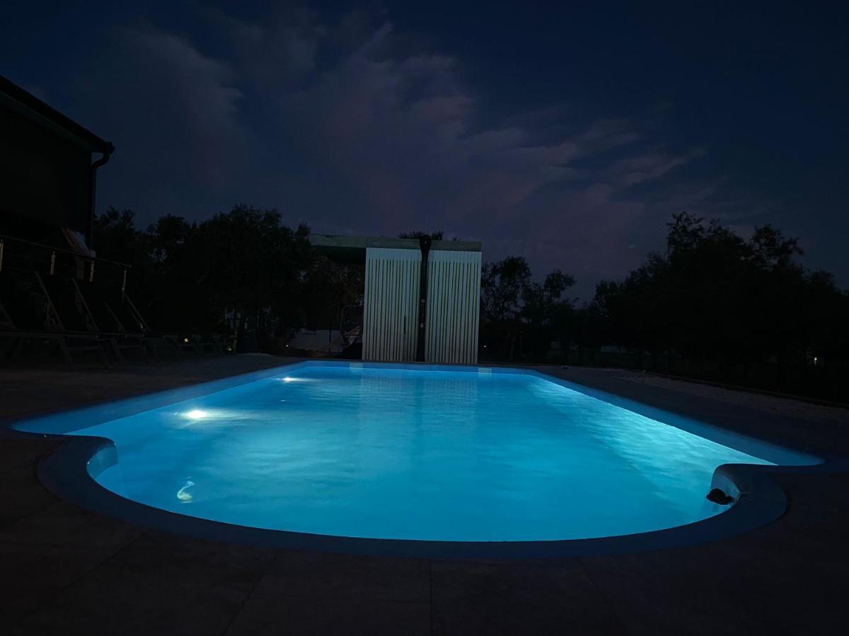 Naturia Holiday House Μεντουλίν Εξωτερικό φωτογραφία